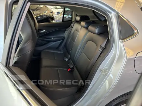 ONIX HATCH PREM. 1.0 12V TB Flex 5p Aut.