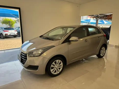 Hyundai HB 20 Hatch 1.6 16V 4P FLEX COMFORT 4 portas