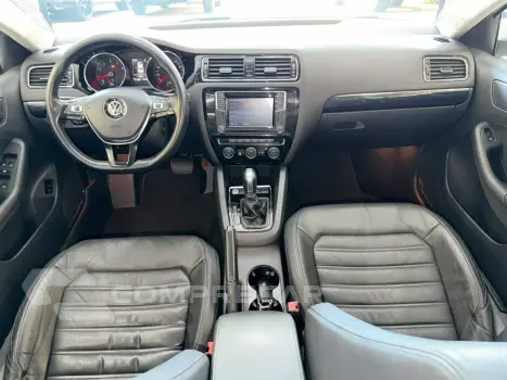 JETTA Highline 2.0 TSI 16V 4p Tiptronic