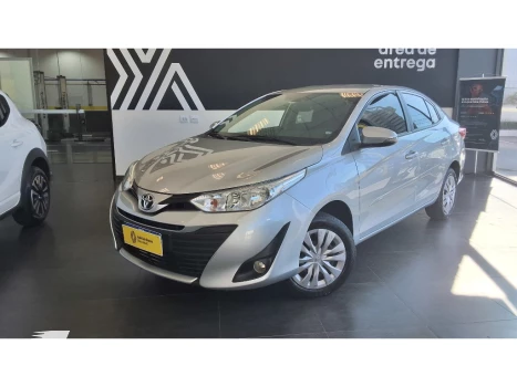 Toyota YARIS 1.5 16V FLEX SEDAN XL LIVE MULTIDRIVE 4 portas