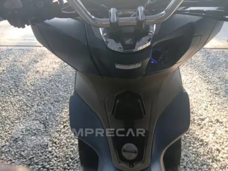 PCX DLX - SCOOTER