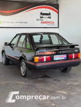 Escort Guarujá 1.8 4p
