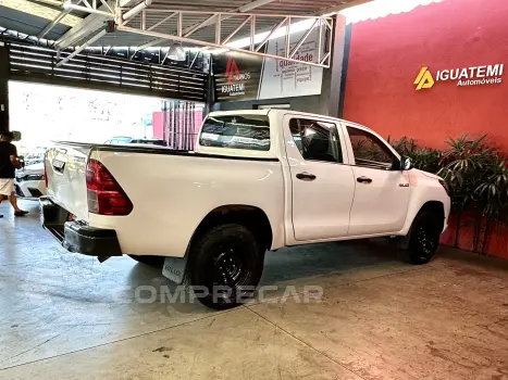HILUX HILUX CD STD 2.8 16V TURBO DIE 4X4 4P C/AR