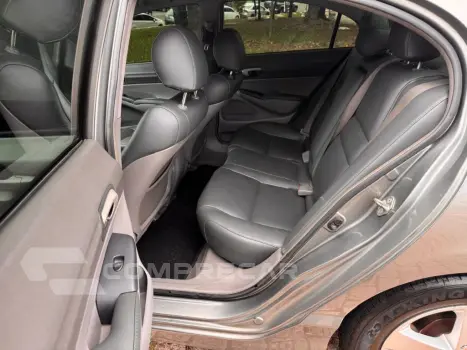 Civic Sedan LXS 1.8/1.8 Flex 16V Aut. 4p