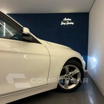 320i Active