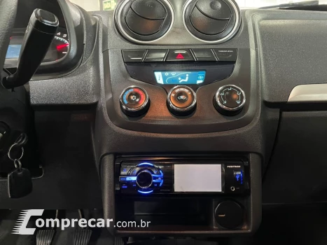 MONTANA 1.4 MPFI LS CS 8V FLEX 2P MANUAL