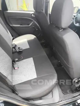 FIESTA 1.6 MPI Class Hatch 8V