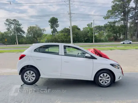 Onix Hatch 1.0 12V 4P FLEX LT