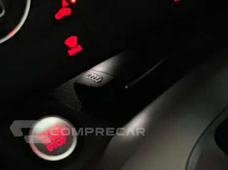 Q3 1.4 TFSI FLEX PRESTIGE PLUS S TRONIC