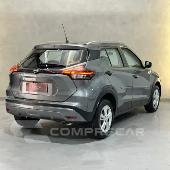 KICKS Active 1.6 16V Flex Aut.