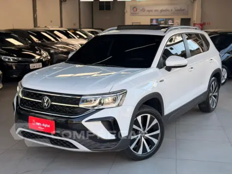 Volkswagen TAOS 1.4 250 TSI TOTAL FLEX HIGHLINE AUTOMÁTICO 4 portas