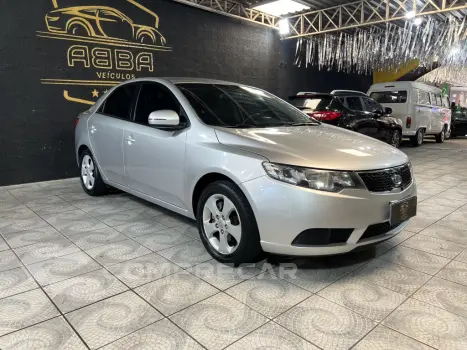 CERATO 1.6 EX3 SEDAN 16V GASOLINA 4P MANUAL