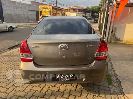 ETIOS 1.5 X Plus Sedan 16V