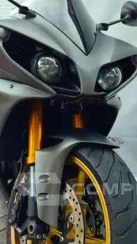 YAMAHA YZF R1