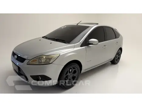 FORD FOCUS 2.0 TITANIUM HATCH 16V FLEX 4P AUTOMÁTICO 4 portas