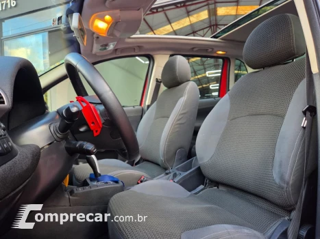Stilo Dualogic 1.8 Sporting Flex 8V 5p