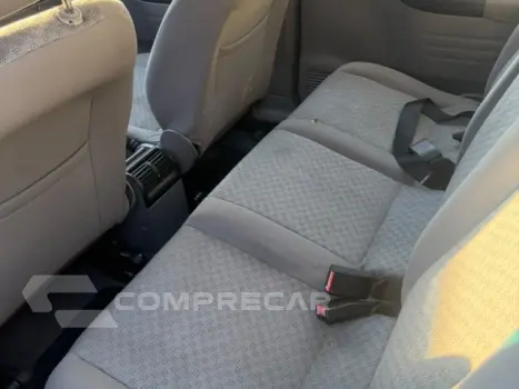 ZAFIRA - 2.0 MPFI EXPRESSION 8V 4P AUTOMÁTICO