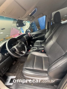 HILUX SW4 2.8 D-4d Turbo SRX 7L 4X4