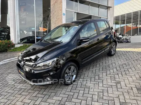 Volkswagen Fox Connect 1.6 Flex 8V 5p 4 portas