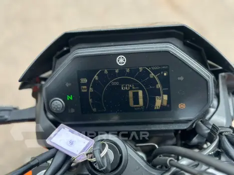 FZ25 FAZER CONNECTD