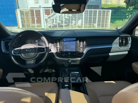 XC60 2.0 D5 Momentum AWD Geartronic