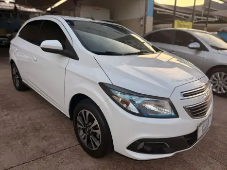 CHEVROLET ONIX HATCH LTZ 1.4 8V FlexPower 5p Mec. 4 portas