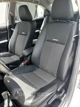 YARIS 1.5 16V Sedan XS