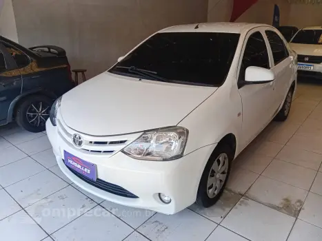 Toyota Ethios 1.5 4 portas