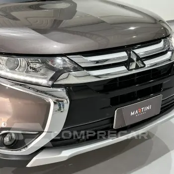 OUTLANDER 2.2 165cv Diesel Aut.