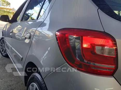 Sandero 1.0 AUTHENTIQUE 16V FLEX 4P MANUAL
