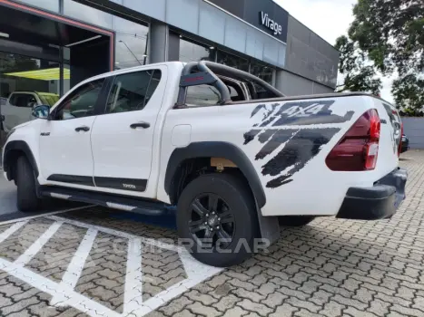 HILUX 2.8 SR Challenge 4X4 CD 16V