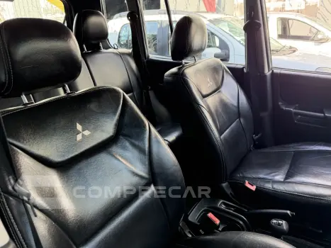 PAJERO TR4 2.0 4X4 16V 140CV FLEX 4P AUTOMÁTICO