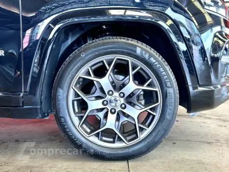 COMMANDER 1.3 T270 TURBO FLEX OVERLAND AT6