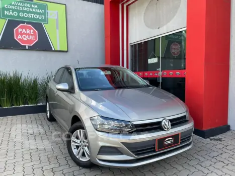 Volkswagen POLO 1.0 MPI TOTAL FLEX MANUAL 4 portas