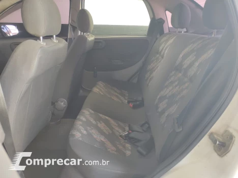 CORSA 1.8 MPFI Sedan 8V