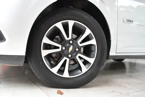 ONIX 1.4 MPFI LTZ 8V