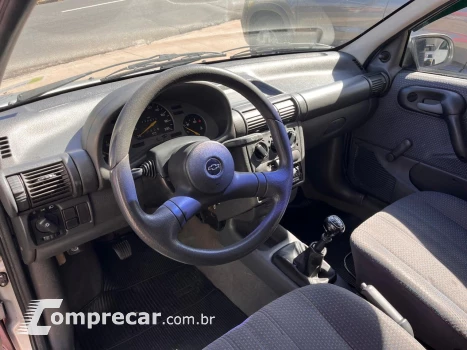 Corsa Hatch 1.0 16V SUPER
