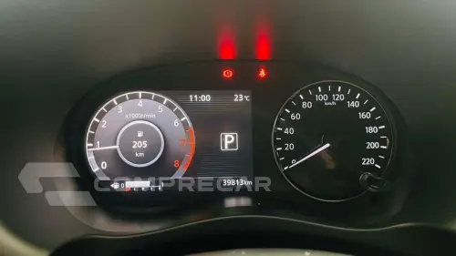 KICKS ADVANCE CVT
