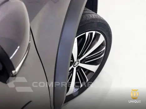 FASTBACK - 1.0 TURBO 200 AUDACE CVT