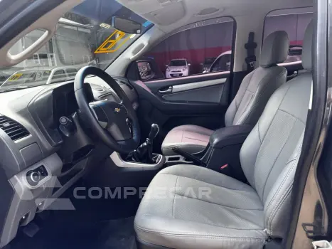 S10 2.4 FLEX ADVANTAGE CABINE DUPLA