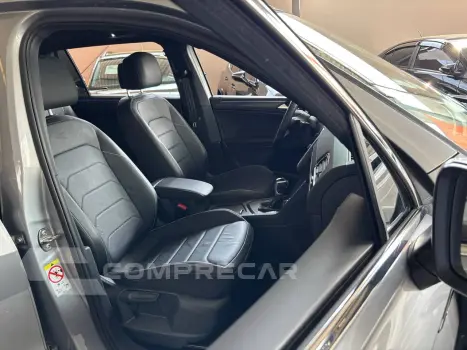 TIGUAN Allspac R-Line 300 TSI 2.0