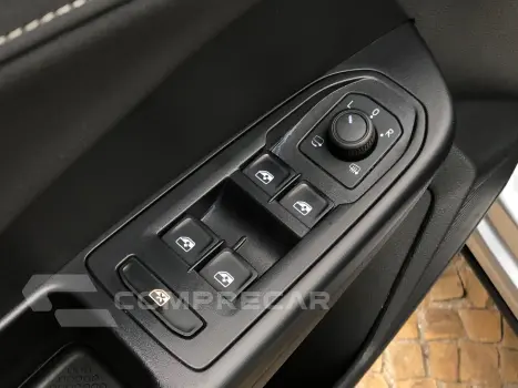 Taos 1.4 250 Tsi Total Flex Highline Automático