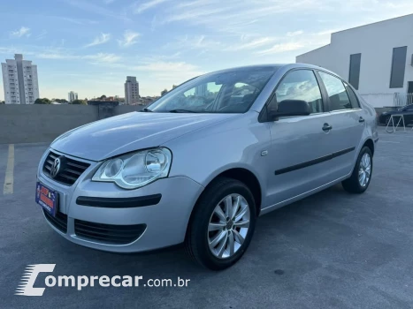 POLO SEDAN 1.6 8V