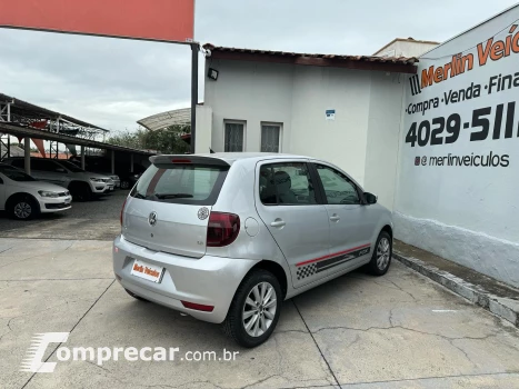 Volkswagen FOX 1.6 MI Prime 8V 4 portas