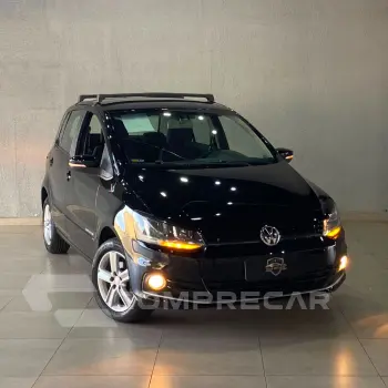 Volkswagen Fox Comfortline 1.0 Flex 8V 5p 4 portas
