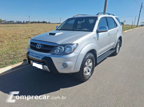 HILUX SW4 3.0 4X4 8V Turbo