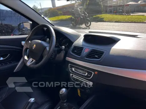 FLUENCE 2.0 Dynamique 16V