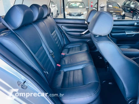 GOLF 1.6 MI SPORTLINE LIMITED EDITION 8V FLEX 4P MANUAL