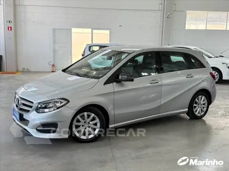 Mercedes-Benz B 200 1.6 SPORT TURBO FLEX 4P AUTOMÁTICO 4 portas