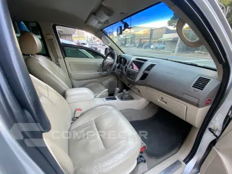 HILUX SW4 3.0 4X4 8V Turbo